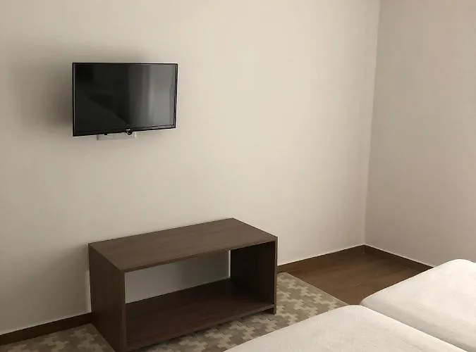 Marqueses De Ferreira 宾馆 *